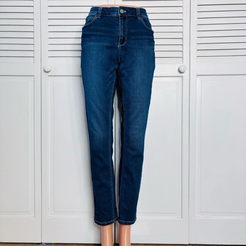 WHITE HOUSE BLACK MARKET Blue Skinny Leg Jeans Size 10R